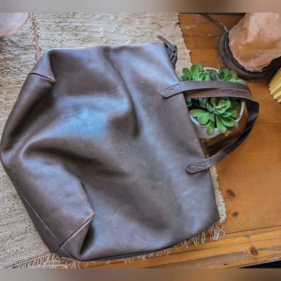 Madewell Zip Transport in Castle Rock - Picture 4 of 5